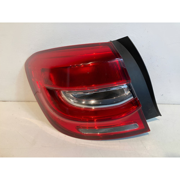 Lanterna Renault Sandero L.e 2020 2021 2022 / Original Direito Vermelho