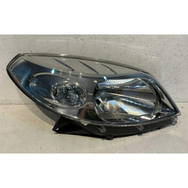 Farol Direito Renault Sandero 2007 2008 2009 2010 2011 Direito/passageiro