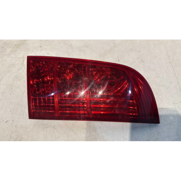 Lanterna Tampa Traseira Direita Palio Weekend 2004 A 2008 Direito/passageiro Vermelho
