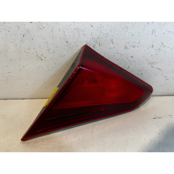 Lanterna Tampa Nissan Kicks L.e 2016 2017 2019 2020 / Origi Esquerdo Vermelho