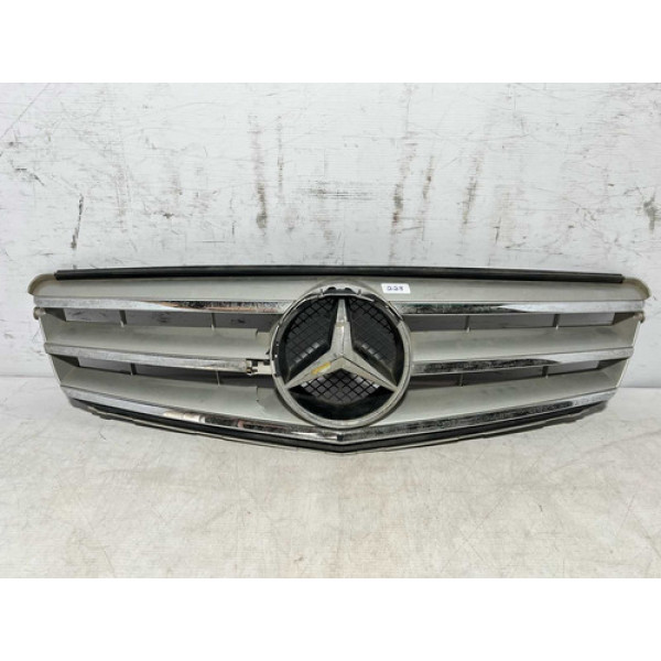 Grade Mercedes Benz C180 2010 2011 2012 / Original C/detalhe Fosco