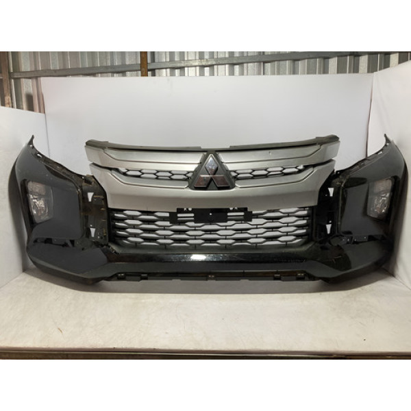Parachoque Mitsubishi L200 Completo 2021 2022 / Original Preto