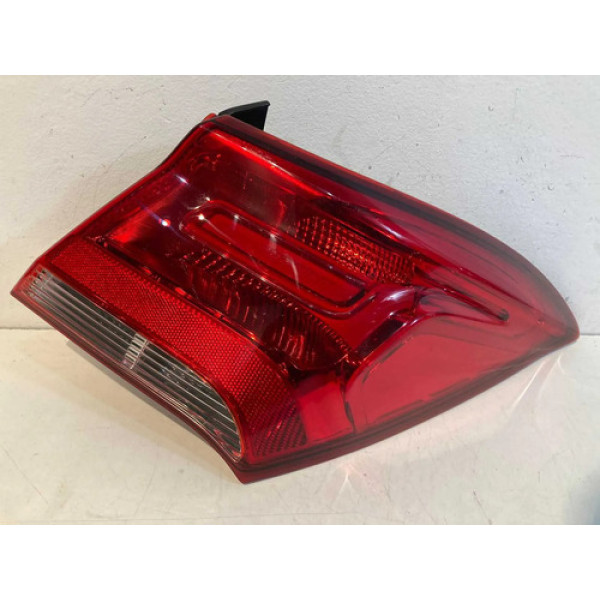 Lanterna Chevrolet Prisma Ld 2017 2018 2019 Original Direito/passageiro Vermelho