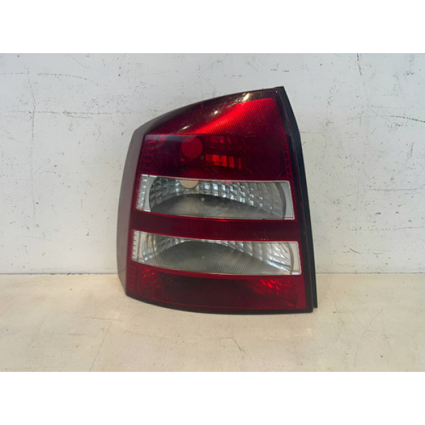 Lanterna Gm Astra Hatch 2003 2004 2005 2006 2007 A 2011 L.e Esquerdo/motorista Vermelho