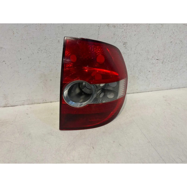 Lanterna Direita Vw Fox 2004 2005 2006 2007 2008 2009 2010 Direito/passageiro Vermelho