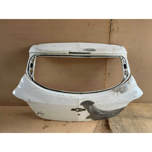 Tampa Traseira Gm Onix 2013 2014 2015 2016 2017 2018 2019 Or Branco