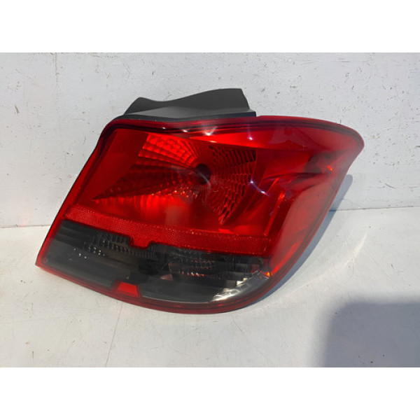 Lanterna Gm Onix 2013 2014 2015 2016 L.d Original Direito/passageiro Vermelho