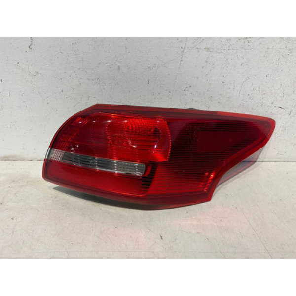 Lanterna Ford Focus Sedan 2016 2017 2018 2019 L.d Original Direito/passageiro
