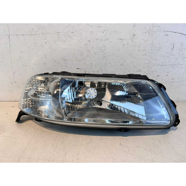 Farol Vw Gol Saveiro Parati G3 L.d 2000 2001 A 2005 / Import Direito/passageiro
