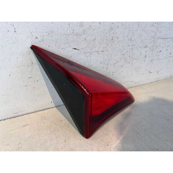 Lanterna Tampa Nissan Kicks L.e 2016 2017 2018 A 2020 / Orig Esquerdo/motorista Vermelho