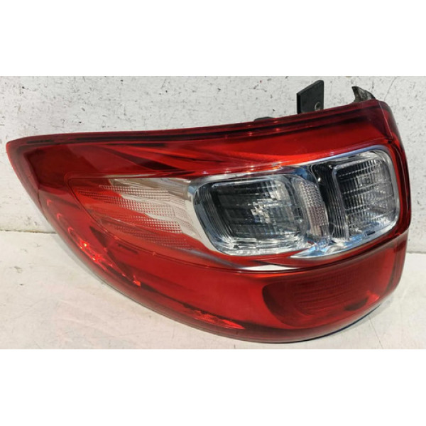 Lanterna Traseira Esquerda Fiat Strada 2014/2019 Original Esquerdo/motorista Vermelho
