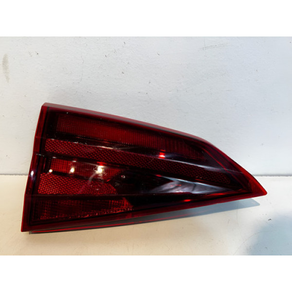 Lanterna Tampa Volkswagen Virtus L.e 2018 A 2022 / Original Direito Vermelho