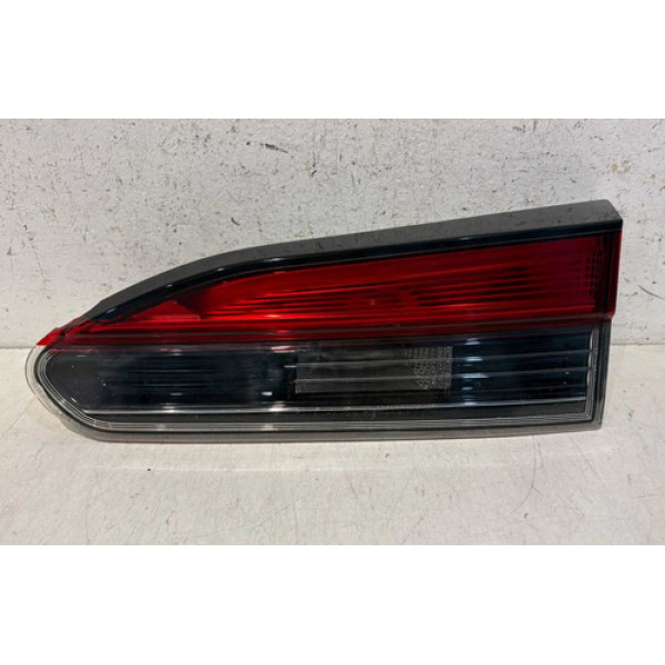 Lanterna Tampa Corolla Cross L.d 2021 2022 2023 / Original Esquerdo/motorista Vermelho