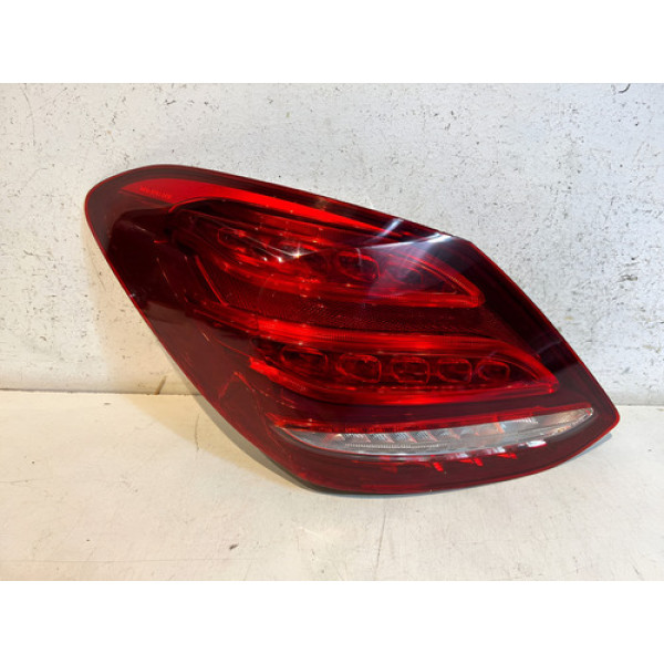 Lanterna Mercedes Benz C180 C200 L.e 2016 2017 2018 / Origin Esquerdo/motorista Vermelho