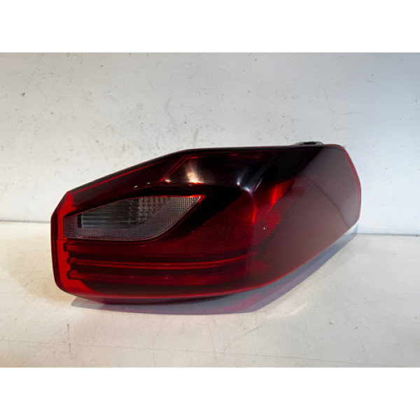 Lanterna Gm Onix Sedan L.d 2020 2021 2022 2023 / Original Direito Vermelho