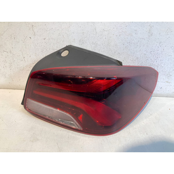 Lanterna Gm Onix Hatch 2020 2021 2022 2023 L.d Original Direito/passageiro Vermelho