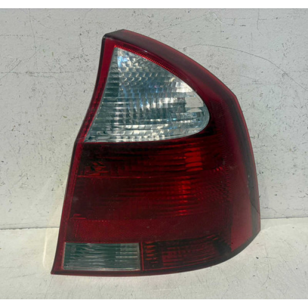 Lanterna Corsa Sedan L.d 2008 2009 2010 2011 2012 / Original Direito/passageiro Vermelho