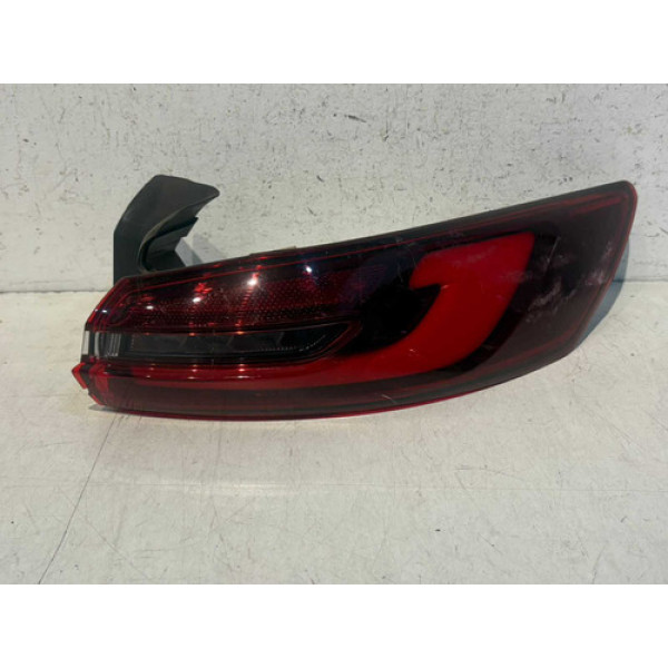 Lanterna Fiat Fastback L.d 2022 2023 2024 / Original Direito/passageiro Vermelho