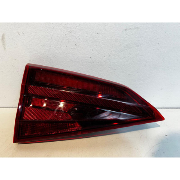 Lanterna Tampa Volkswagen Virtus L.e 2018 A 2022 / Original Direito Vermelho