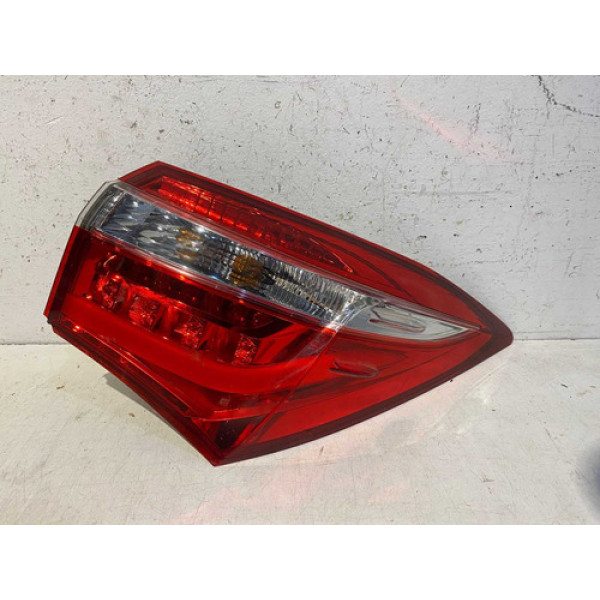 Lanterna Toyota Corolla 2015 2016 2017 L.d Original Direito/passageiro Vermelho