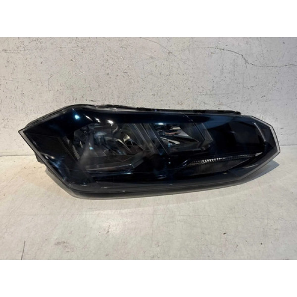 Farol Direito Polo Virtus 2018 2019 20 2021 C/friso Preto Direito/passageiro