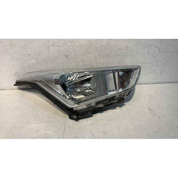 Farol Direito Hyundai Creta 2017 2018 2019 2020 2021 Usado Direito/passageiro