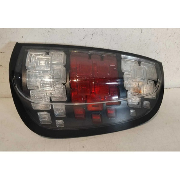 Lanterna Direita Fumê Fiat Uno 2015 /2021 (usado) Direito/passageiro Vermelho