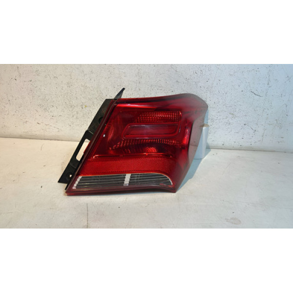 Lanterna Gm Prisma L.d 2017 2018 2019 / Original Direito/passageiro Vermelho