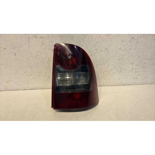 Lanterna Direita Fiat Strada 2009 2010 2011 2012 2013 Usado Direito/passageiro Vermelho