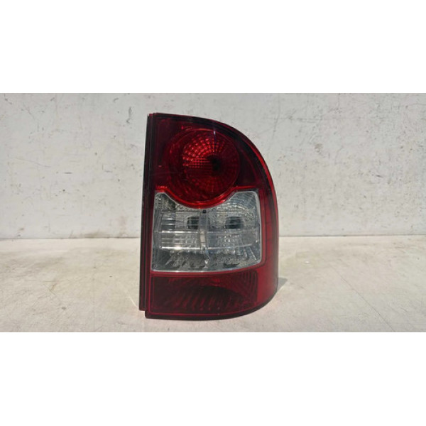 Lanterna Direita Fiat Strada 2009 2010 2011 2012 2013 Usado Direito/passageiro Vermelho