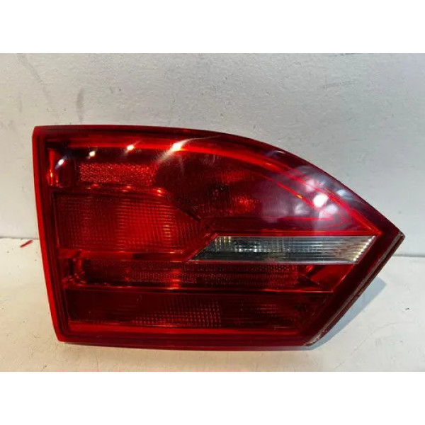 Lanterna Tampa Volkswagen Jetta L.e 2011 A 2014 / Original Esquerdo/motorista Vermelho