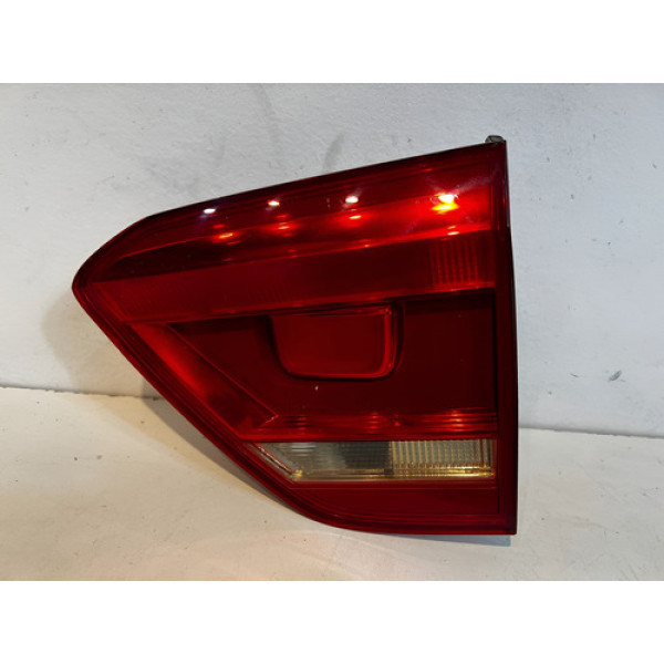 Lanterna Tampa Volkswagem Fox L.d 2015 A 2021 / Original Direito Vermelho