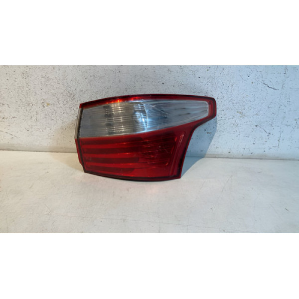 Lanterna Fiat Grand Siena 2012 2013 2014 2015 2016 L.d Origi Direito/passageiro Vermelho