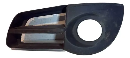 Moldura Farol Milha Gm Montana 2013 2014 2015 2016 2017 L.e Preto Esquerdo