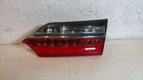 Lanterna Tampa Direita Toyota Corolla Led 2017 2018 2019 Direito/passageiro Vermelho