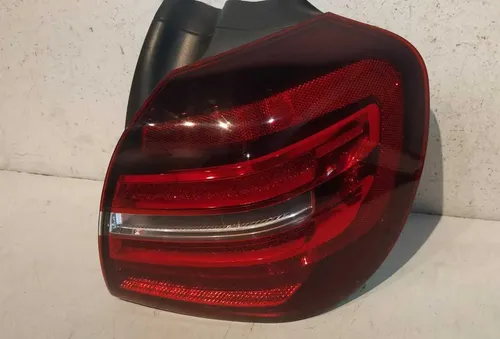 Lanterna Direita Mercedes Gla 200 250 2018 2019 2020 Usado Direito/passageiro Vermelho