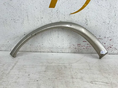 Moldura Paralama Gm Corsa L.e 1996 1997 1998 A 2002 / Origin